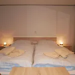 Ferienunterkuenfte Schroeder Mit Wlan, Garten & Grill Séjour chez l'habitant *