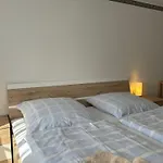 Ferienunterkuenfte Schroeder Mit Wlan, Garten & Grill