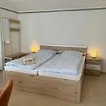 Ferienunterkuenfte Schroeder Mit Wlan, Garten & Grill