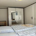 Ferienunterkuenfte Schroeder Mit Wlan, Garten & Grill Séjour chez l'habitant *