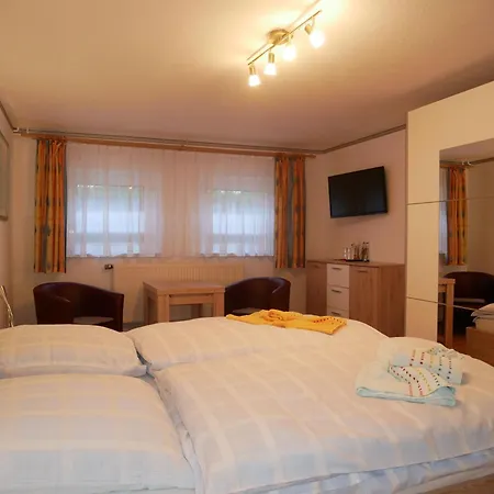 Ubytování v soukromí Ferienunterkuenfte Schroeder Mit Wlan, Garten & Grill *