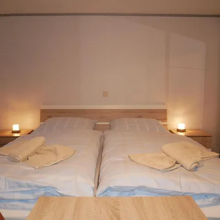 Ferienunterkuenfte Schroeder Mit Wlan, Garten & Grill Ubytování v soukromí *