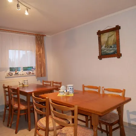 Ferienunterkuenfte Schroeder Mit Wlan, Garten & Grill Ubytování v soukromí *