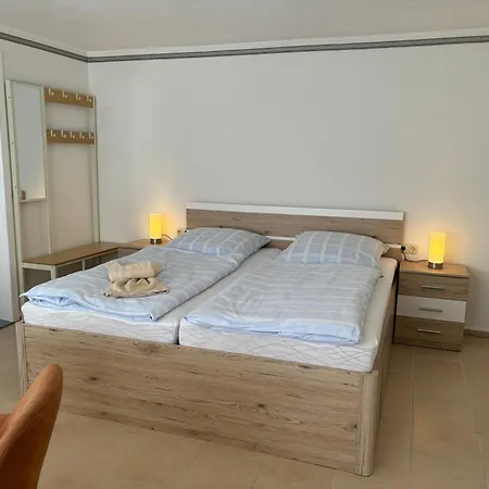 Ferienunterkuenfte Schroeder Mit Wlan, Garten & Grill